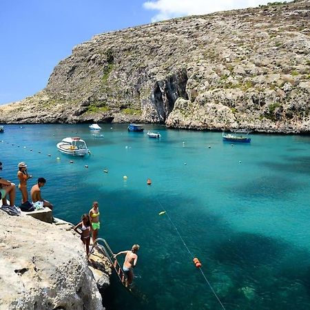 Seafront Penthouse With Terrace In Xlendi, Gozo公寓 外观 照片