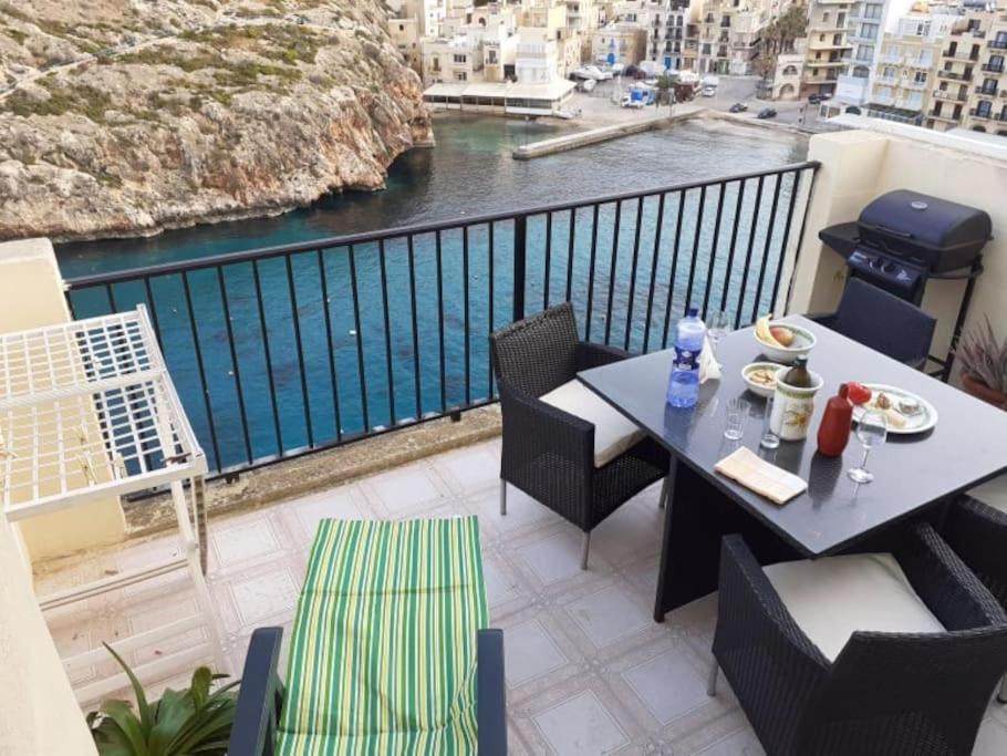 Seafront Penthouse With Terrace In Xlendi, Gozo公寓 外观 照片